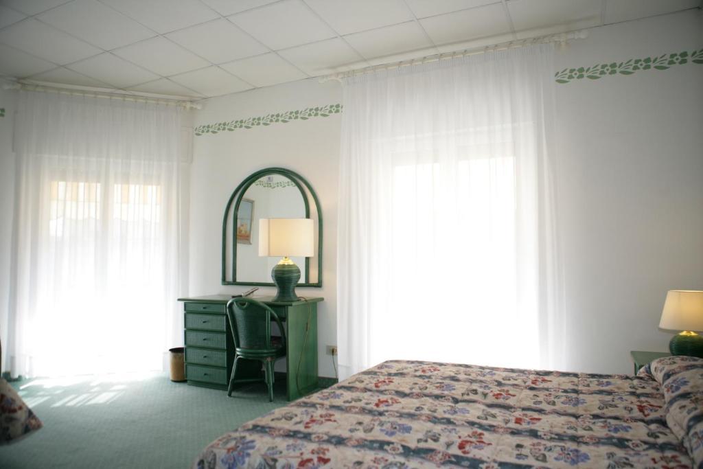 Hotel Diana Grado Pokój zdjęcie